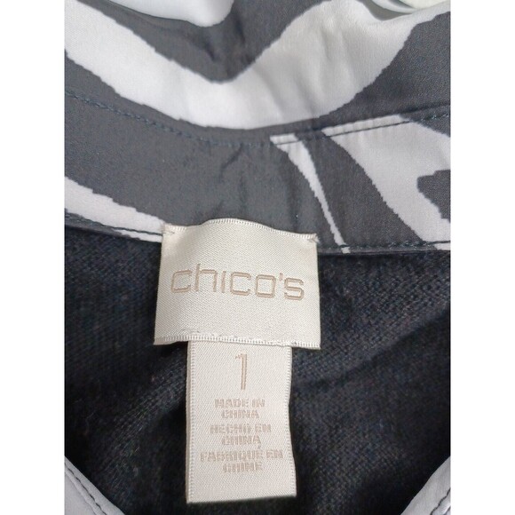 Chicos Women Size 1 Pull Over Sweater pretty Shade Black white Animal print - Picture 6 of 7